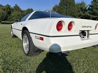 1990 Chevrolet Corvette - Photo 8 - Rushville, IN 46173