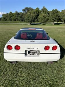 1990 Chevrolet Corvette - Photo 2 - Rushville, IN 46173