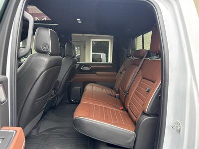 2024 GMC Sierra 3500 Denali Ultimate   - Photo 14 - Rushville, IN 46173