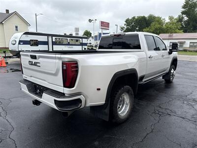 2024 GMC Sierra 3500 Denali Ultimate   - Photo 5 - Rushville, IN 46173