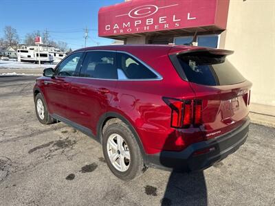 2023 Kia Sorento LX   - Photo 8 - Rushville, IN 46173