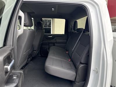 2021 Chevrolet Silverado 3500HD CC LT - Photo 21 - Rushville, IN 46173