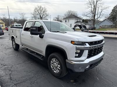 2021 Chevrolet Silverado 3500HD CC LT - Photo 4 - Rushville, IN 46173