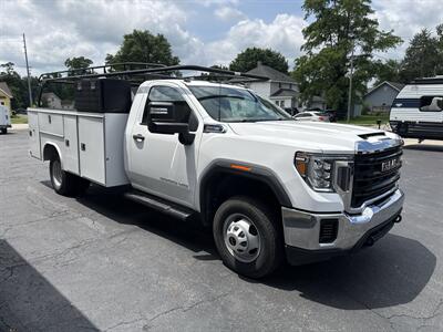 2022 GMC Sierra 3500HD CC Pro   - Photo 4 - Rushville, IN 46173