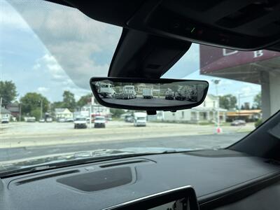 2022 Chevrolet Suburban High Country   - Photo 19 - Rushville, IN 46173