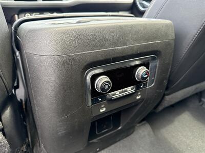 2022 Chevrolet Suburban High Country   - Photo 16 - Rushville, IN 46173