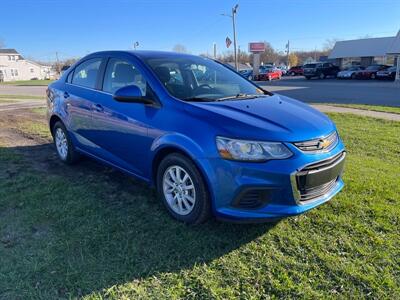 2019 Chevrolet Sonic LT Auto   - Photo 4 - Rushville, IN 46173