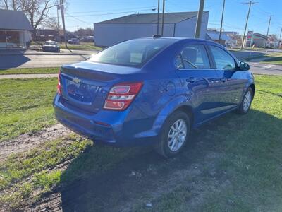 2019 Chevrolet Sonic LT Auto   - Photo 6 - Rushville, IN 46173