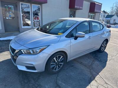 2021 Nissan Versa SV   - Photo 2 - Rushville, IN 46173