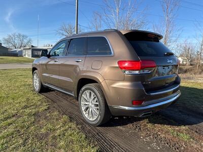 2018 Jeep Grand Cherokee Summit   - Photo 8 - Rushville, IN 46173