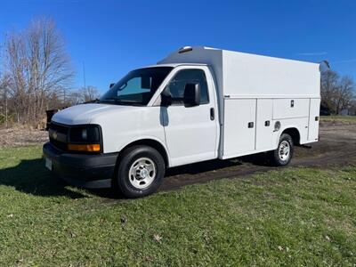 2017 Chevrolet Express 3500   - Photo 2 - Rushville, IN 46173