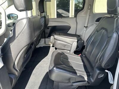 2023 Chrysler Pacifica Touring L - Photo 10 - Rushville, IN 46173