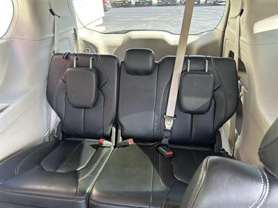 2023 Chrysler Pacifica Touring L - Photo 11 - Rushville, IN 46173
