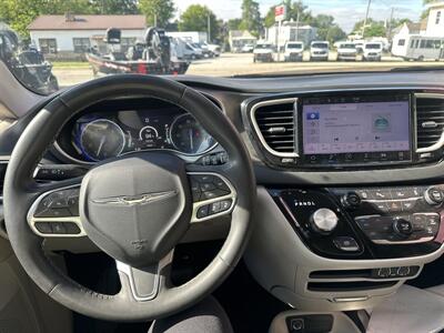 2023 Chrysler Pacifica Touring L - Photo 12 - Rushville, IN 46173