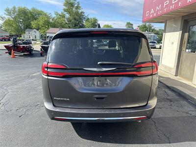 2023 Chrysler Pacifica Touring L - Photo 6 - Rushville, IN 46173