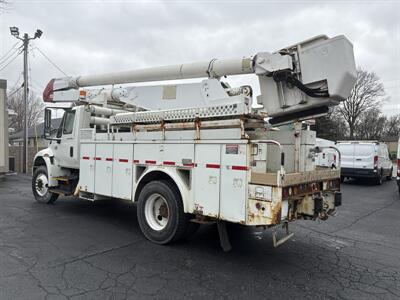 2005 International DuraStar 4400 Bucket Truck   - Photo 15 - Rushville, IN 46173
