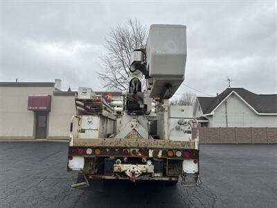 2005 International DuraStar 4400 Bucket Truck   - Photo 14 - Rushville, IN 46173