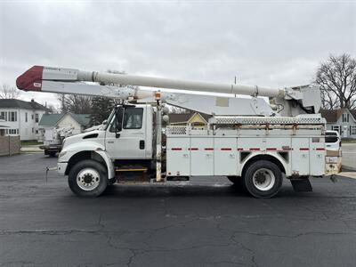 2005 International DuraStar 4400 Bucket Truck Chassis