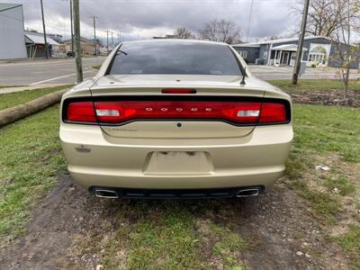 2012 Dodge Charger Police   - Photo 7 - Rushville, IN 46173