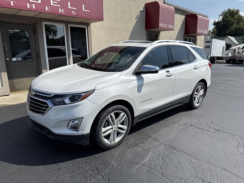 2018 Chevrolet Equinox Premier photo 2