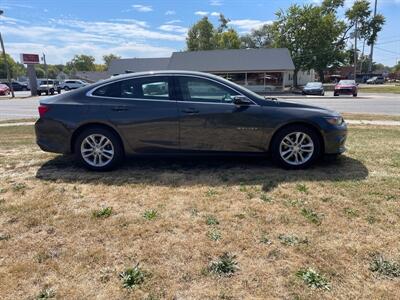 2018 Chevrolet Malibu LT   - Photo 5 - Rushville, IN 46173