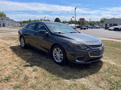 2018 Chevrolet Malibu LT   - Photo 4 - Rushville, IN 46173