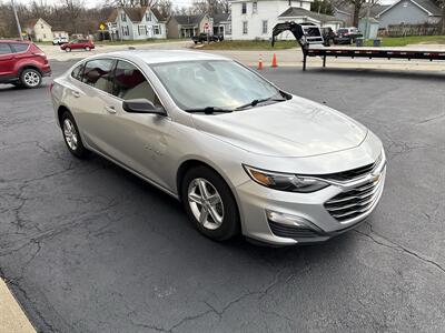 2021 Chevrolet Malibu LS - Photo 4 - Rushville, IN 46173