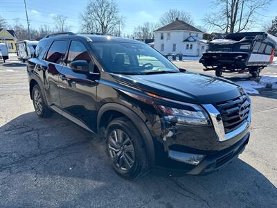 2024 Nissan Pathfinder SV   - Photo 4 - Rushville, IN 46173