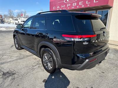 2024 Nissan Pathfinder SV   - Photo 8 - Rushville, IN 46173