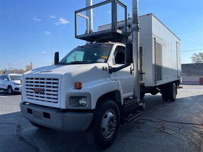 2004 Chevrolet C6500 C6C042   - Photo 9 - Rushville, IN 46173