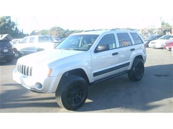 2006 Jeep Grand Cherokee Laredo  