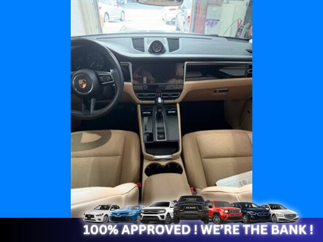 2022 Porsche Macan   - Photo 5 - Naples, FL 34112