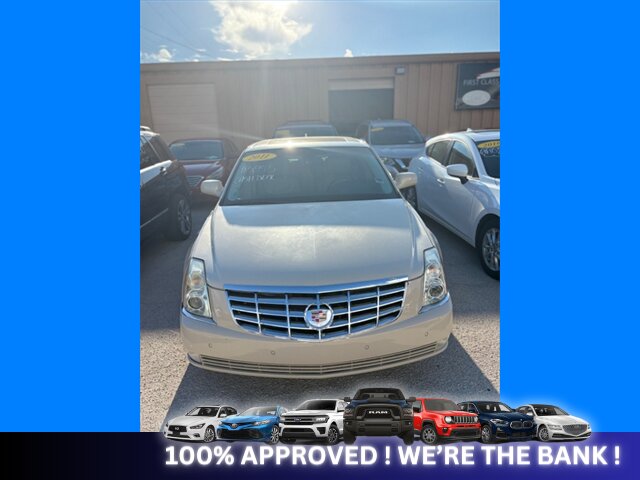 2011 Cadillac DTS Premium Collection   - Photo 1 - Naples, FL 34112