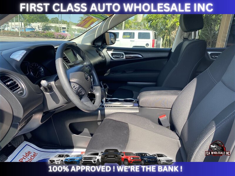 2017 Nissan Pathfinder S - Photo 9 - Naples, FL 34112