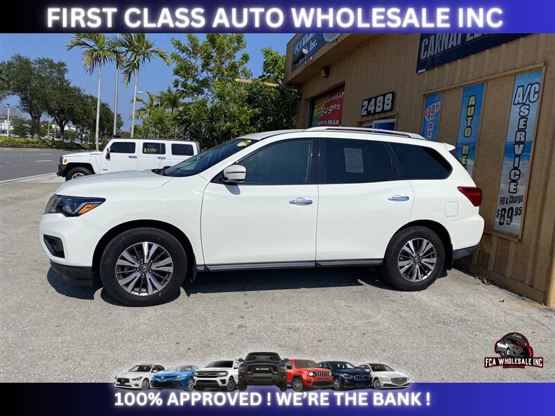 2017 Nissan Pathfinder S - Photo 4 - Naples, FL 34112