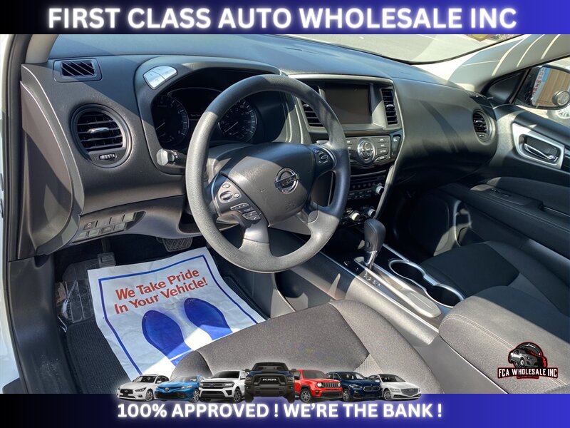 2017 Nissan Pathfinder S - Photo 10 - Naples, FL 34112