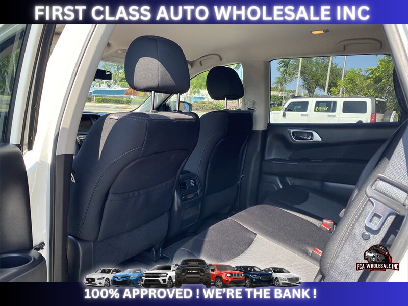 2017 Nissan Pathfinder S - Photo 12 - Naples, FL 34112