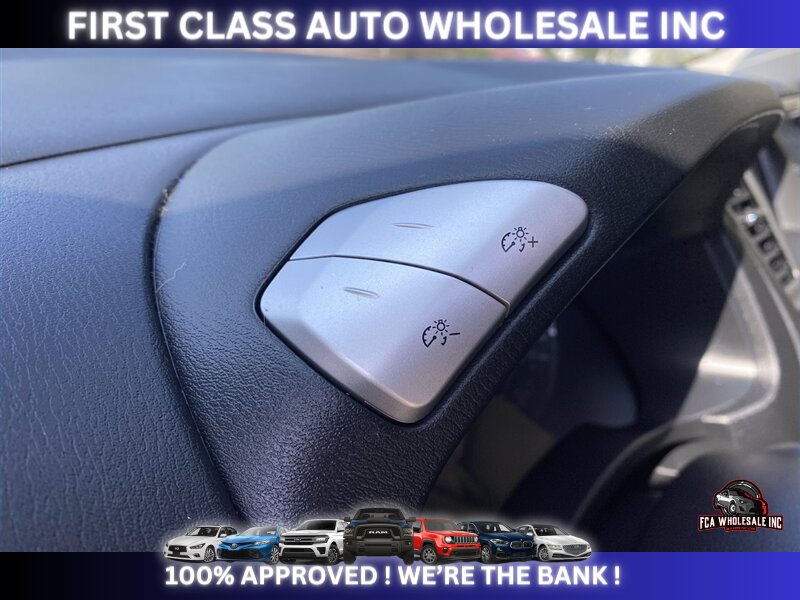 2017 Nissan Pathfinder S - Photo 18 - Naples, FL 34112