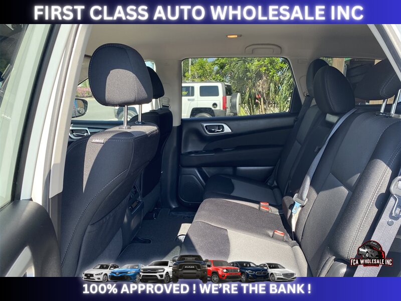 2017 Nissan Pathfinder S - Photo 11 - Naples, FL 34112