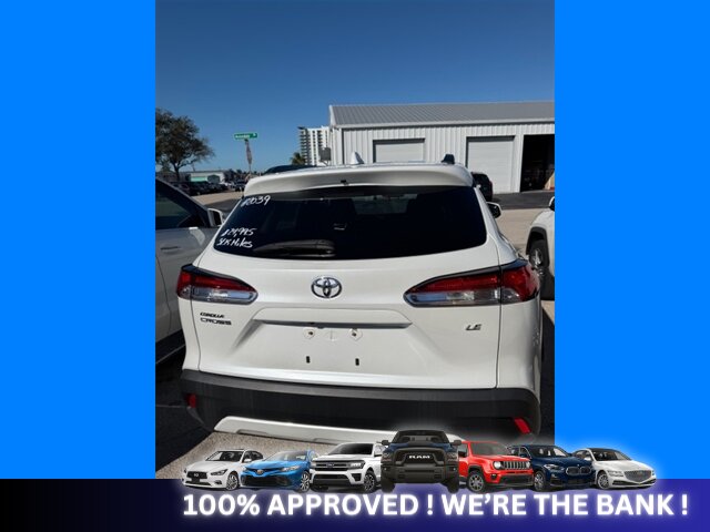 2022 Toyota Corolla Cross LE   - Photo 6 - Naples, FL 34112
