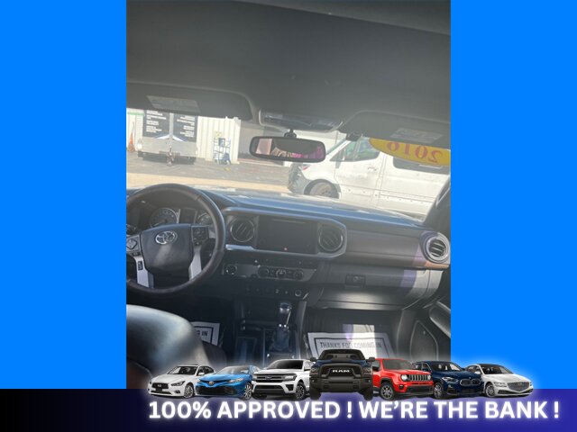 2016 Toyota Tacoma Limited   - Photo 7 - Naples, FL 34112