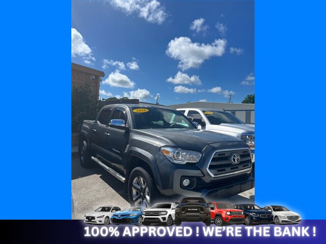 2016 Toyota Tacoma Limited   - Photo 3 - Naples, FL 34112