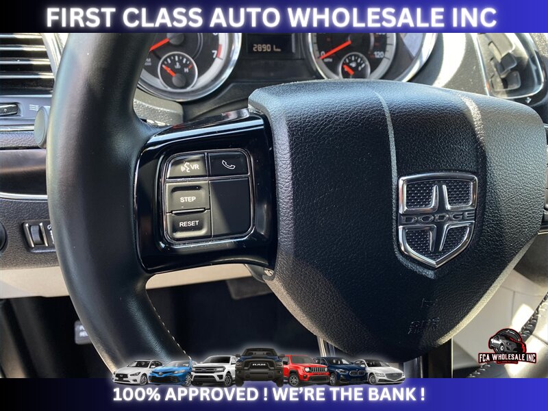 2019 Dodge Grand Caravan SXT - Photo 12 - Naples, FL 34112