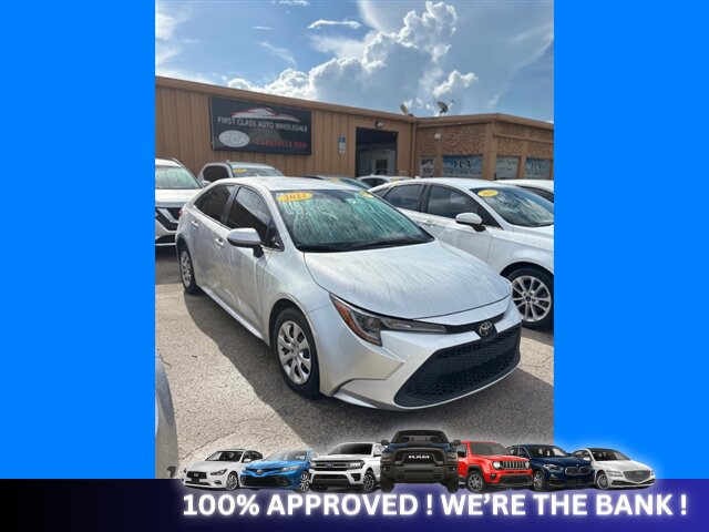 2022 Toyota Corolla LE   - Photo 3 - Naples, FL 34112