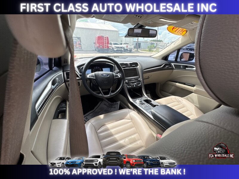 2019 Ford Fusion SEL   - Photo 12 - Naples, FL 34112