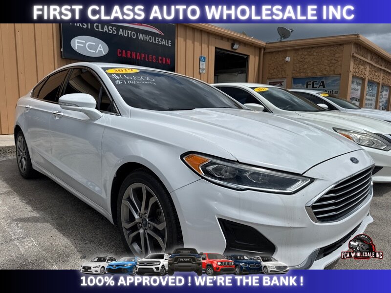 2019 Ford Fusion SEL   - Photo 1 - Naples, FL 34112