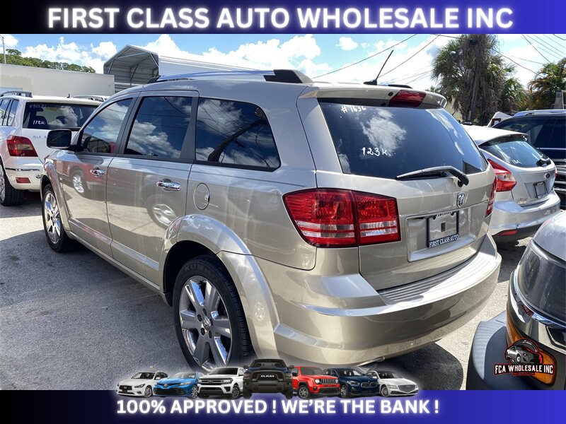 2009 Dodge Journey R/T   - Photo 4 - Naples, FL 34112