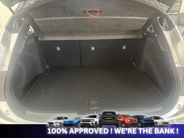 2025 Toyota Corolla Hatchback SE - Photo 5 - Naples, FL 34112