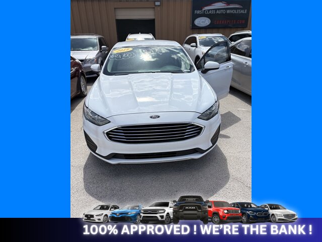 2019 Ford Fusion Hybrid SE   - Photo 12 - Naples, FL 34112