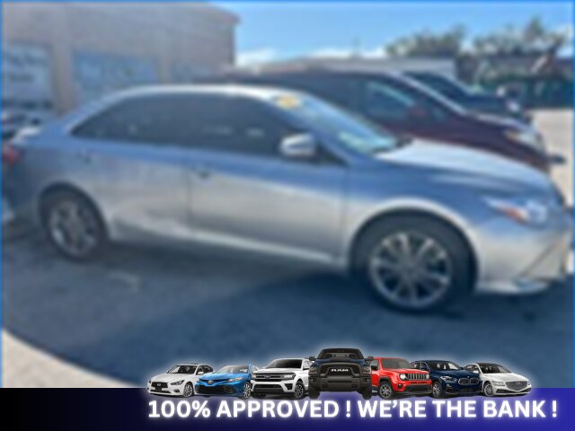 2017 Toyota Camry XSE - Photo 8 - Naples, FL 34112